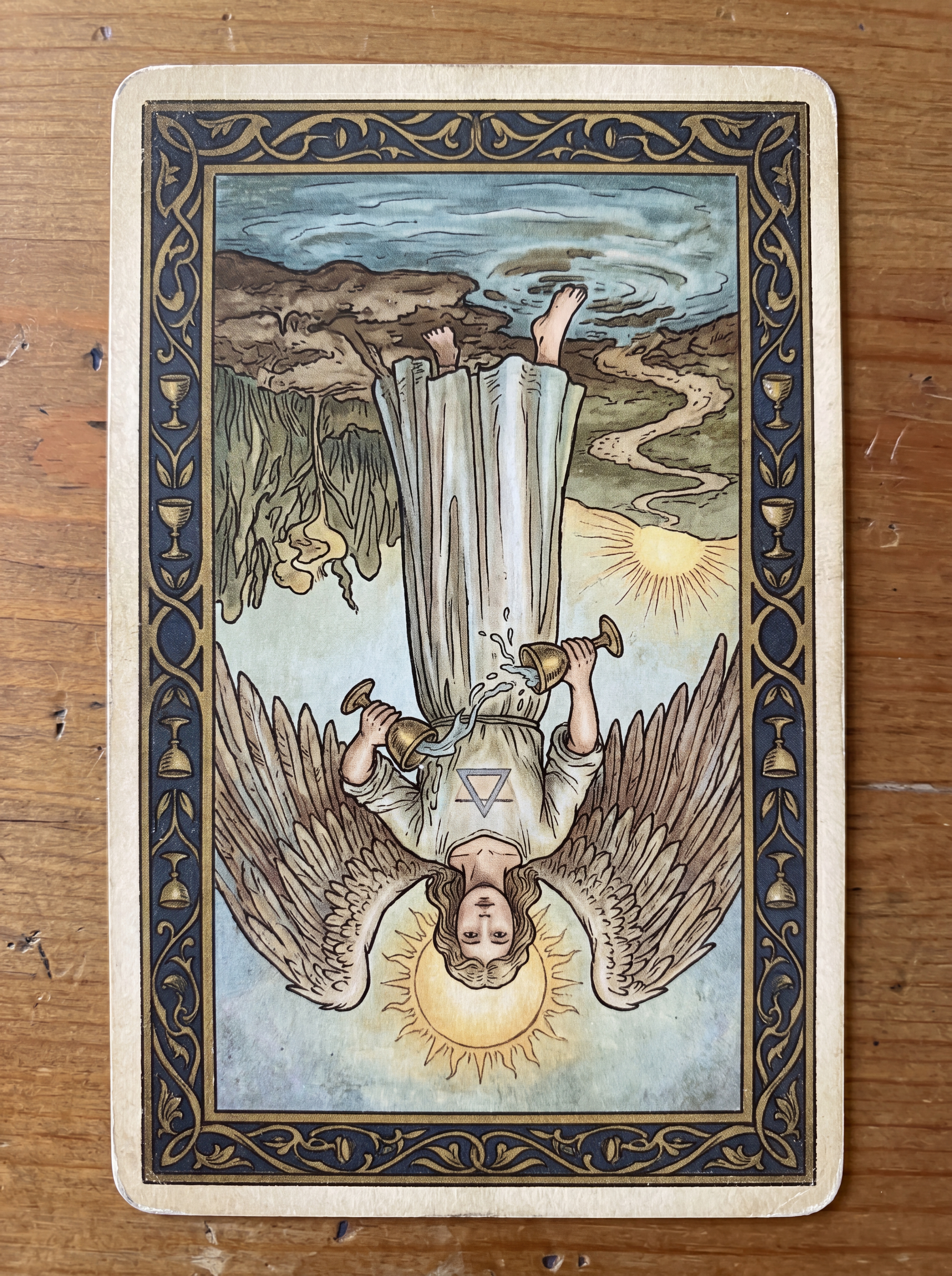 A Temperança no Tarot — significado no amor, carreira e conselho — reversed